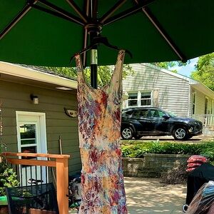 Colorful Sleeveless Maxi Dress that is a 6 but fits like an 8/10.